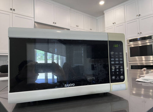 Microwave Oven